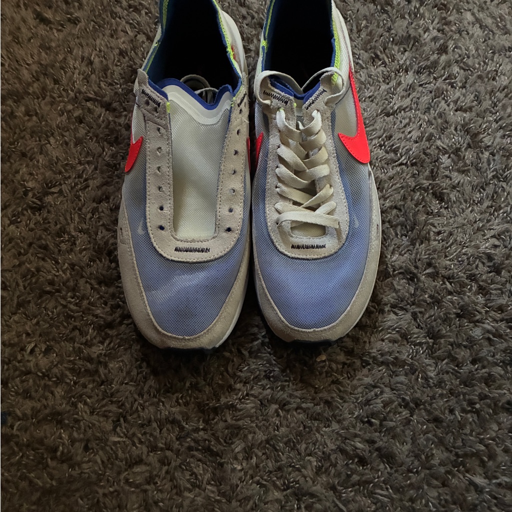 Nike Men’s Sneakers In Light Blue With Pink Swoosh
